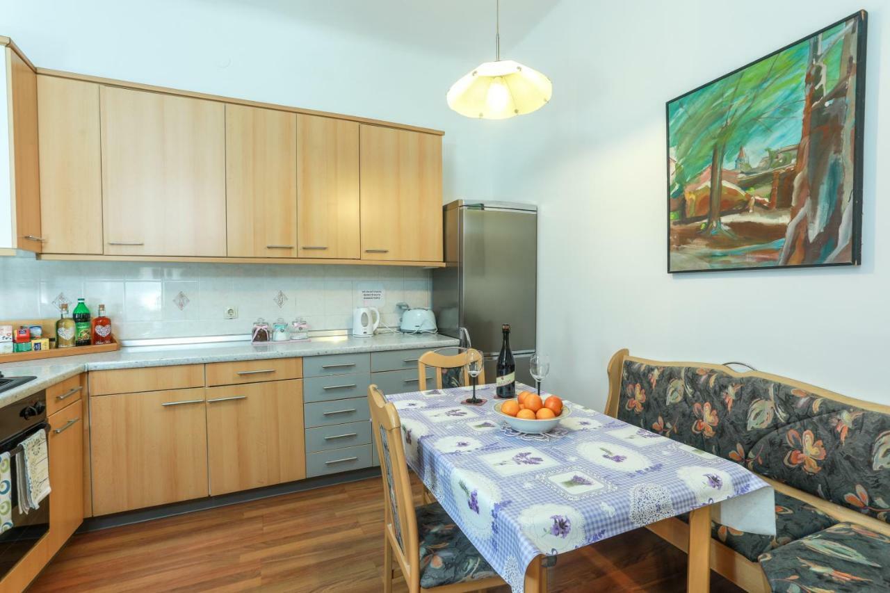 Apartments Pyros Pirano Esterno foto